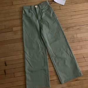 NWT Whimsey + Row Flora Pant in Sage
